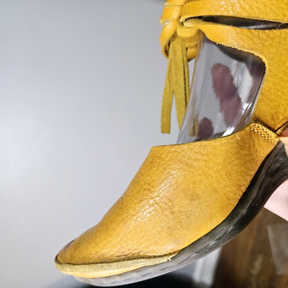Trippen Elegant Yellow Women's Shoes - Picture 8 of 11